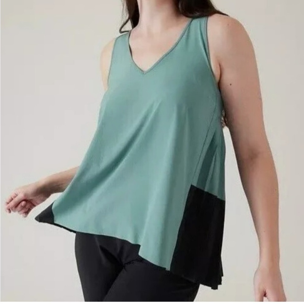 Athleta Swing Forward Tank in Deep Ocean Teal‎